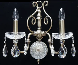 7039/2 Remembrandt Wall Light Antique Brass