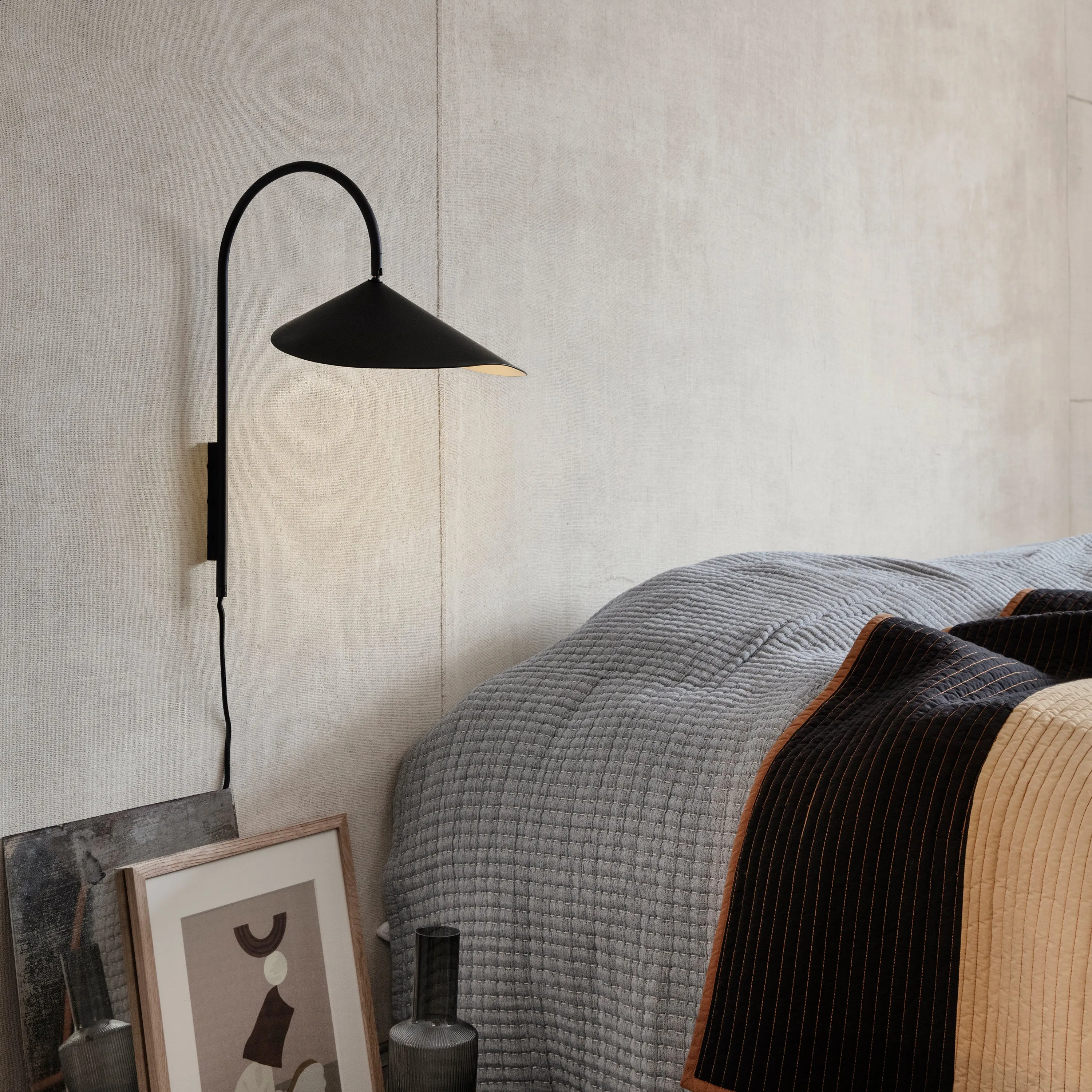 Arum Swivel Wall Lamp