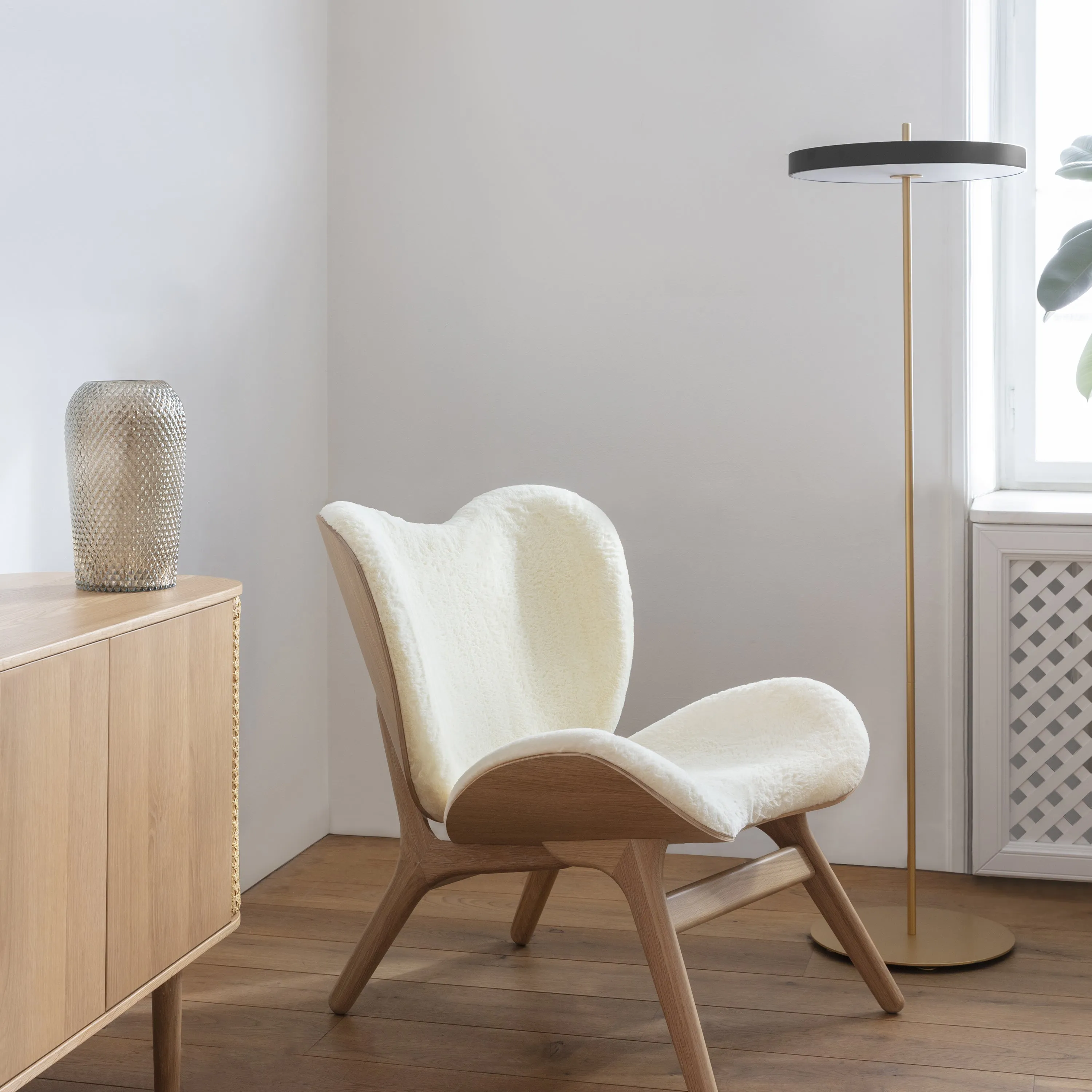 Asteria Floor Lamp