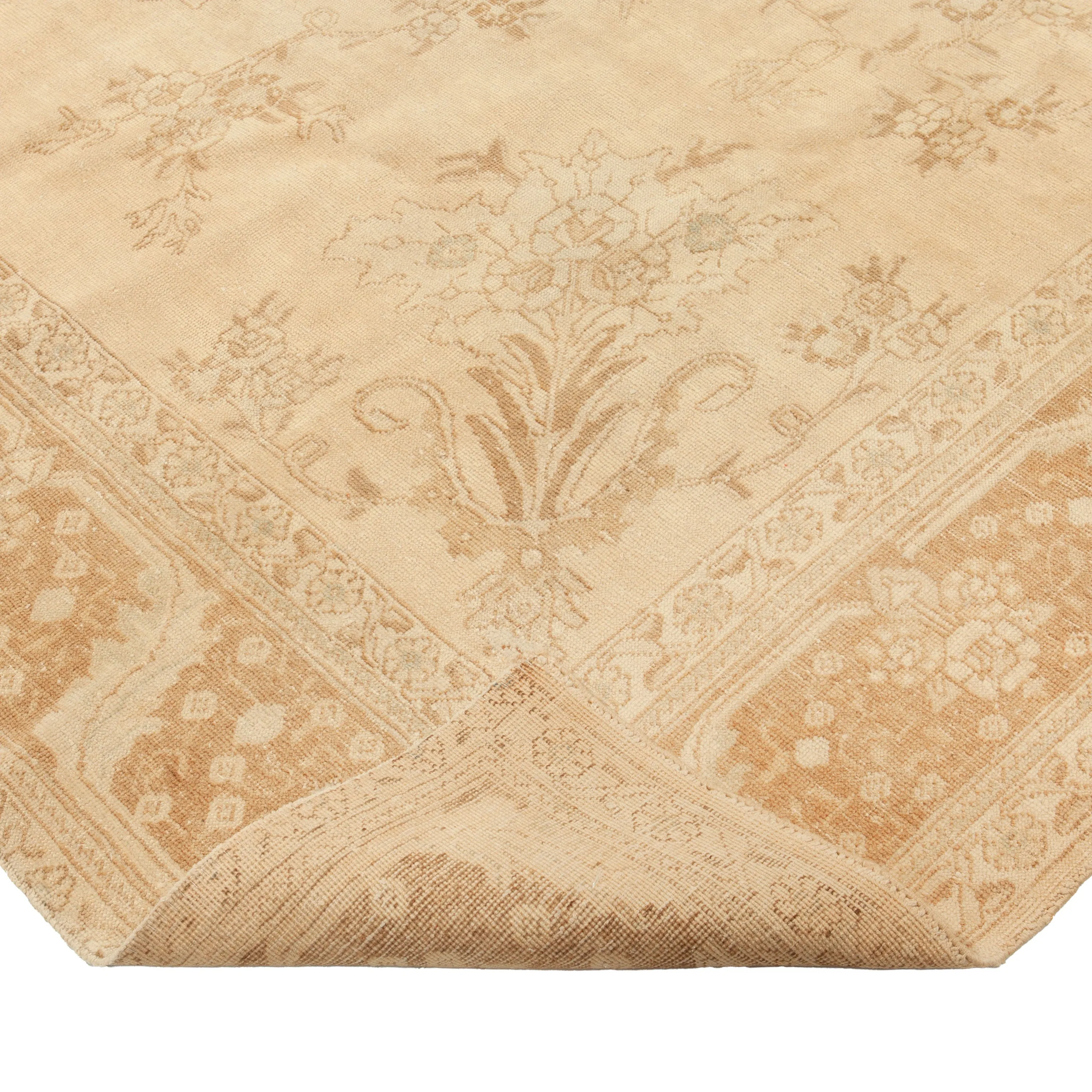 Beige Traditional Wool Rug - 9'7" x 13'