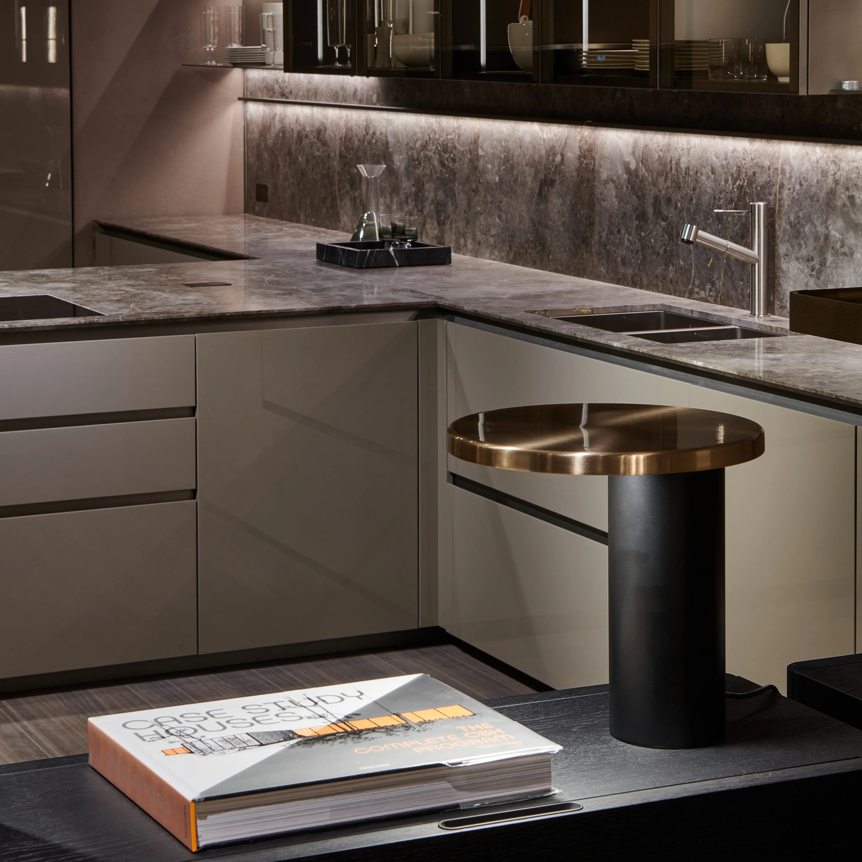 Cylinda Table Lamp
