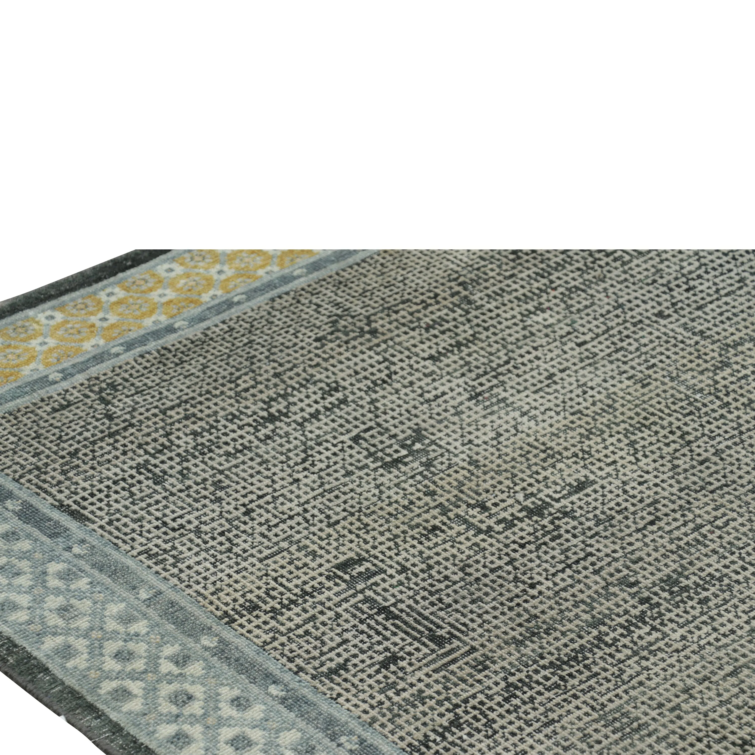 Grey Traditional Wool Silk Rug - 8'1" x 10'1"