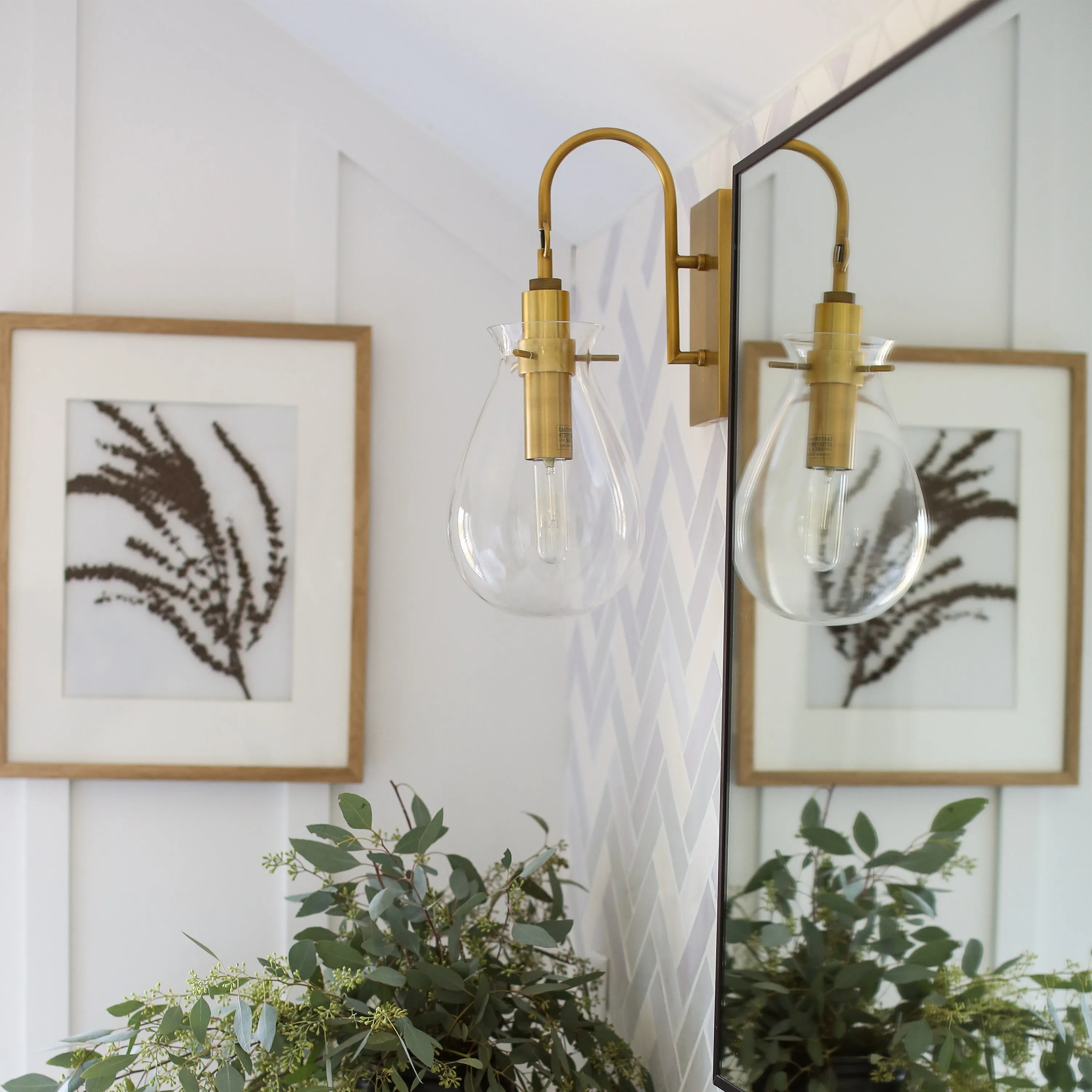 Ivy Wall Light