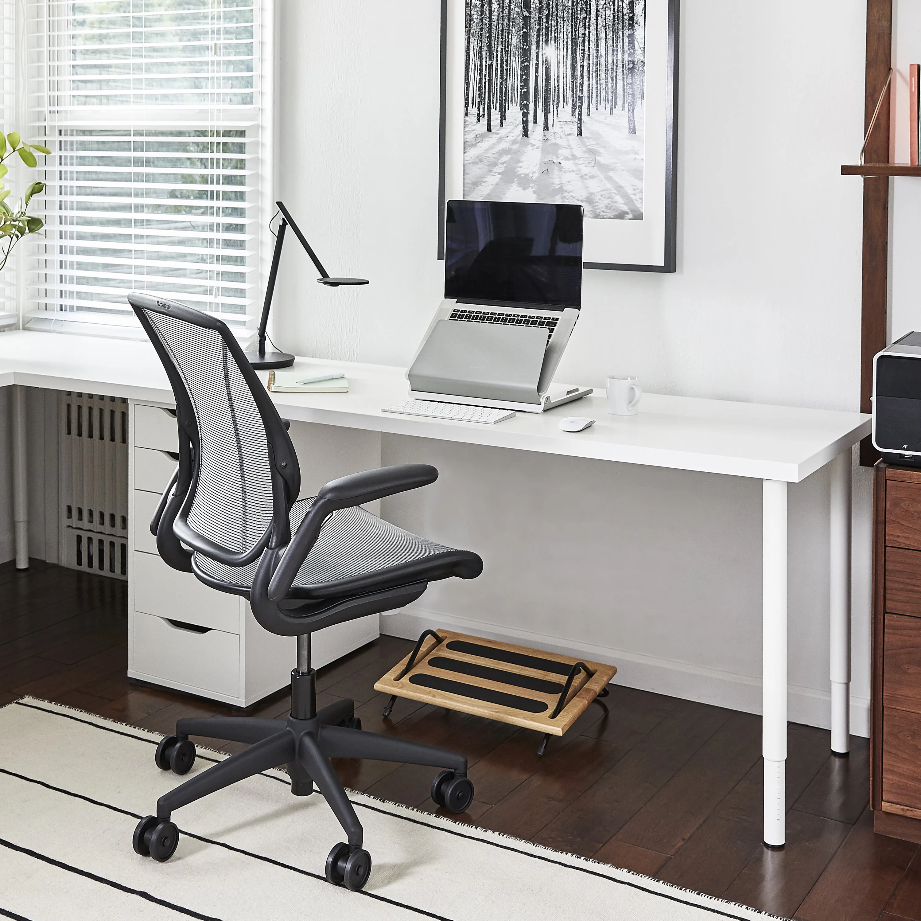 L6 Laptop Holder