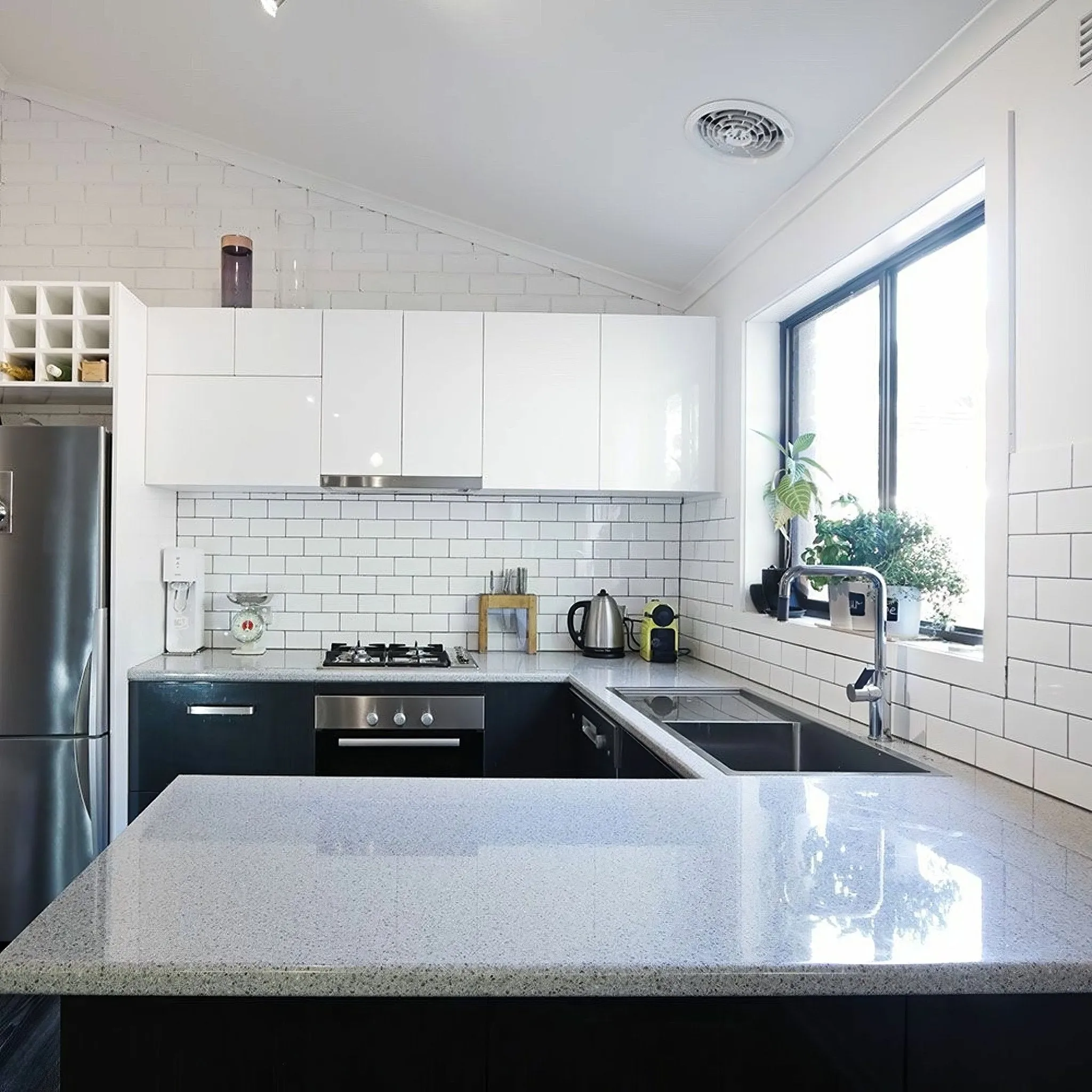 Liso White Gloss 100x200