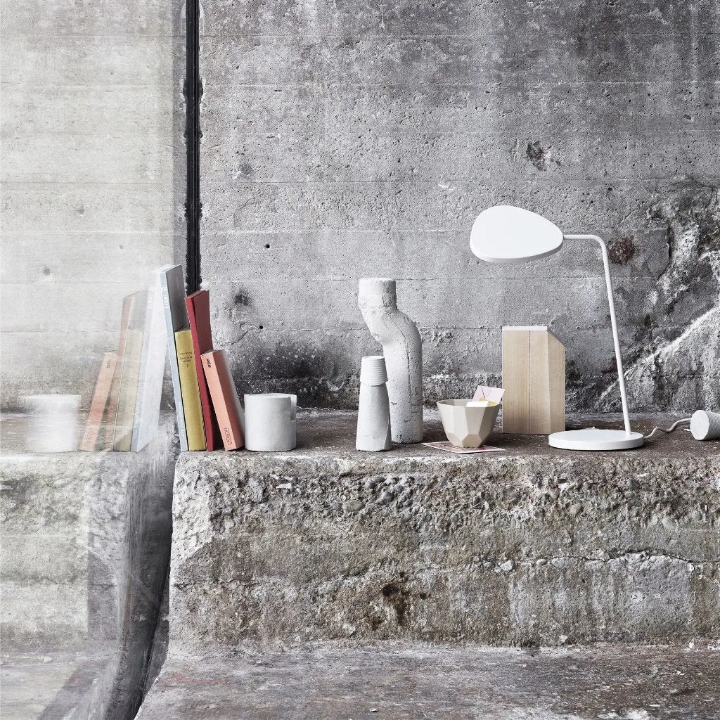 Muuto Leaf Lamp, Table, White