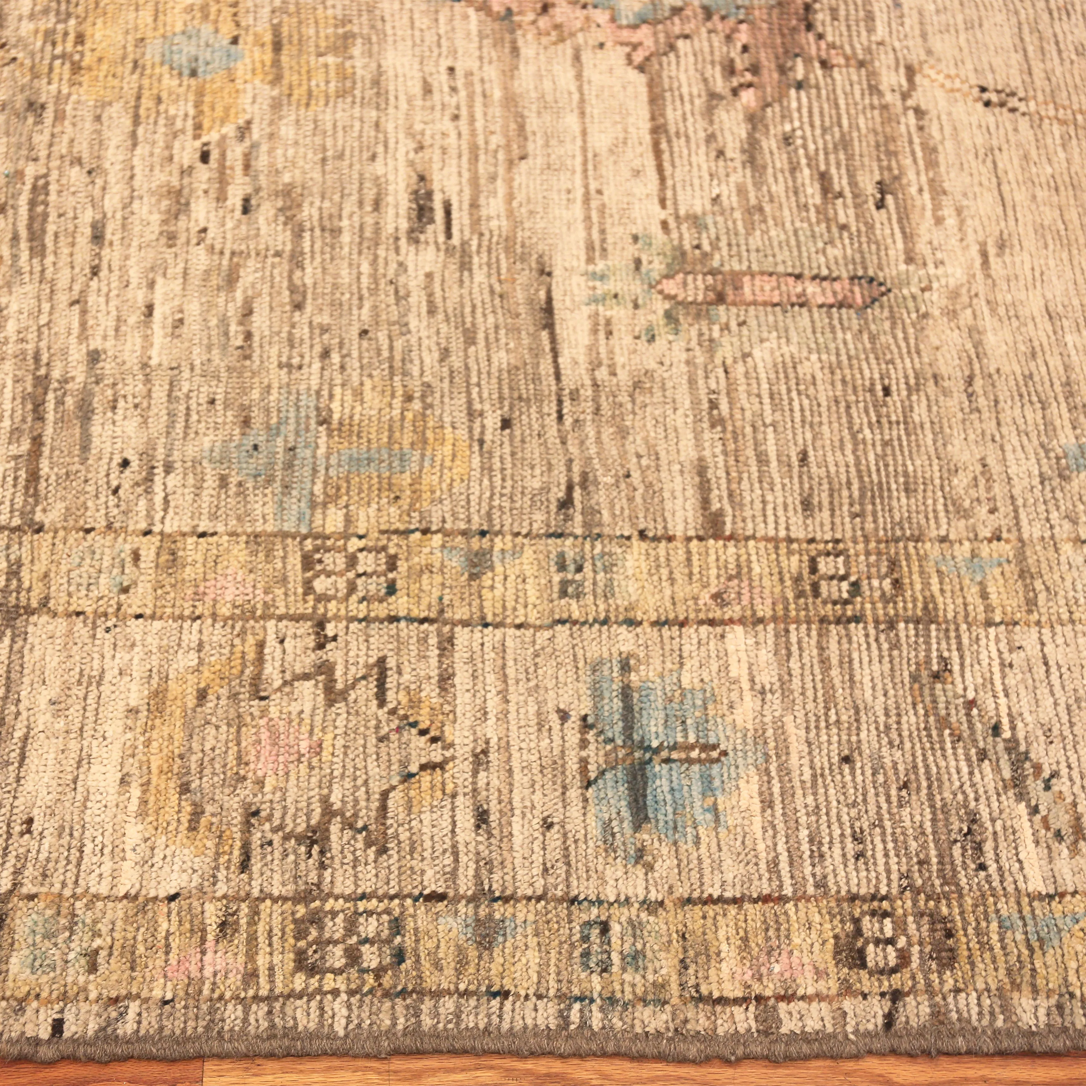 Natural Zameen Traditional Wool Rug - 6'11" X 9'9"
