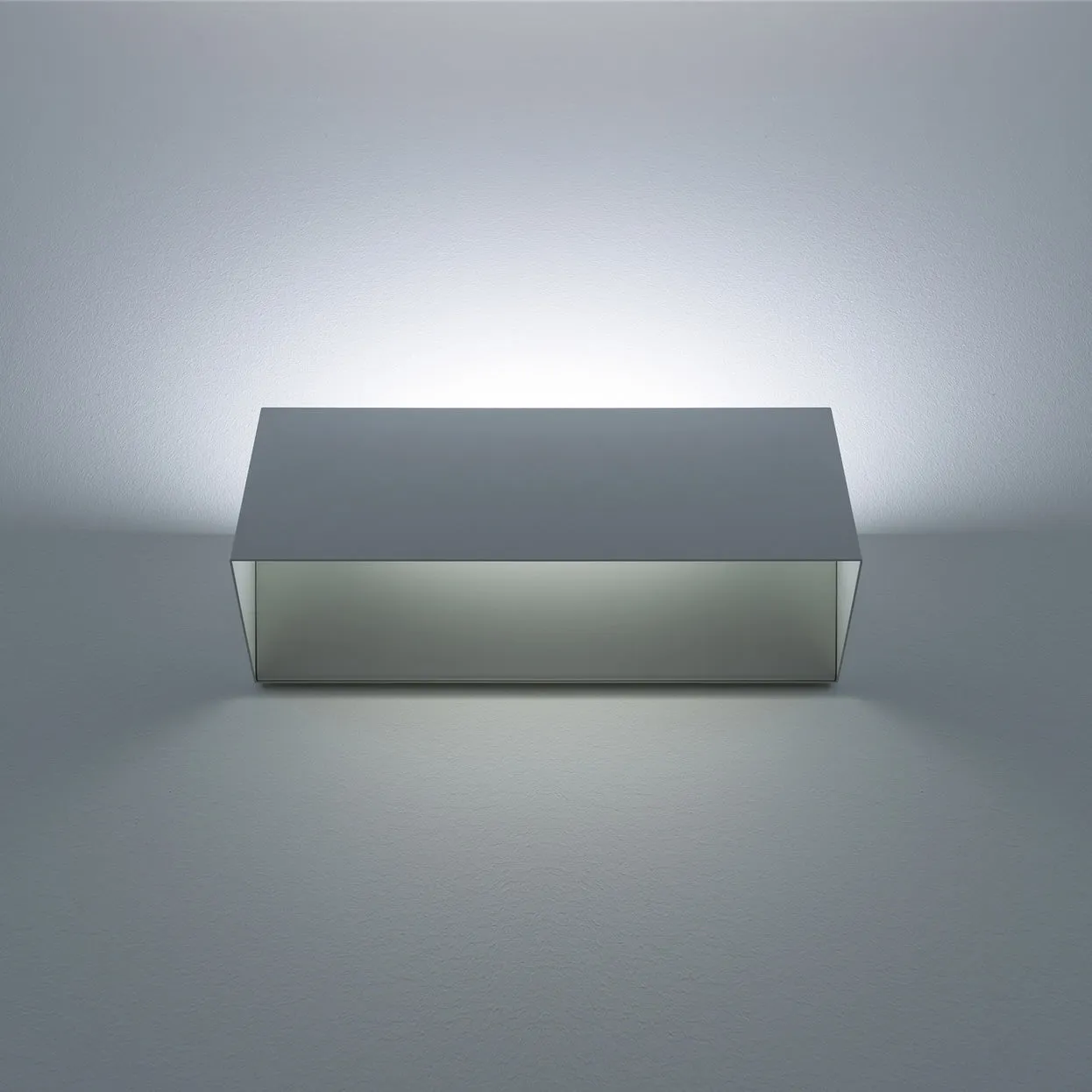 Piu Wall Sconce