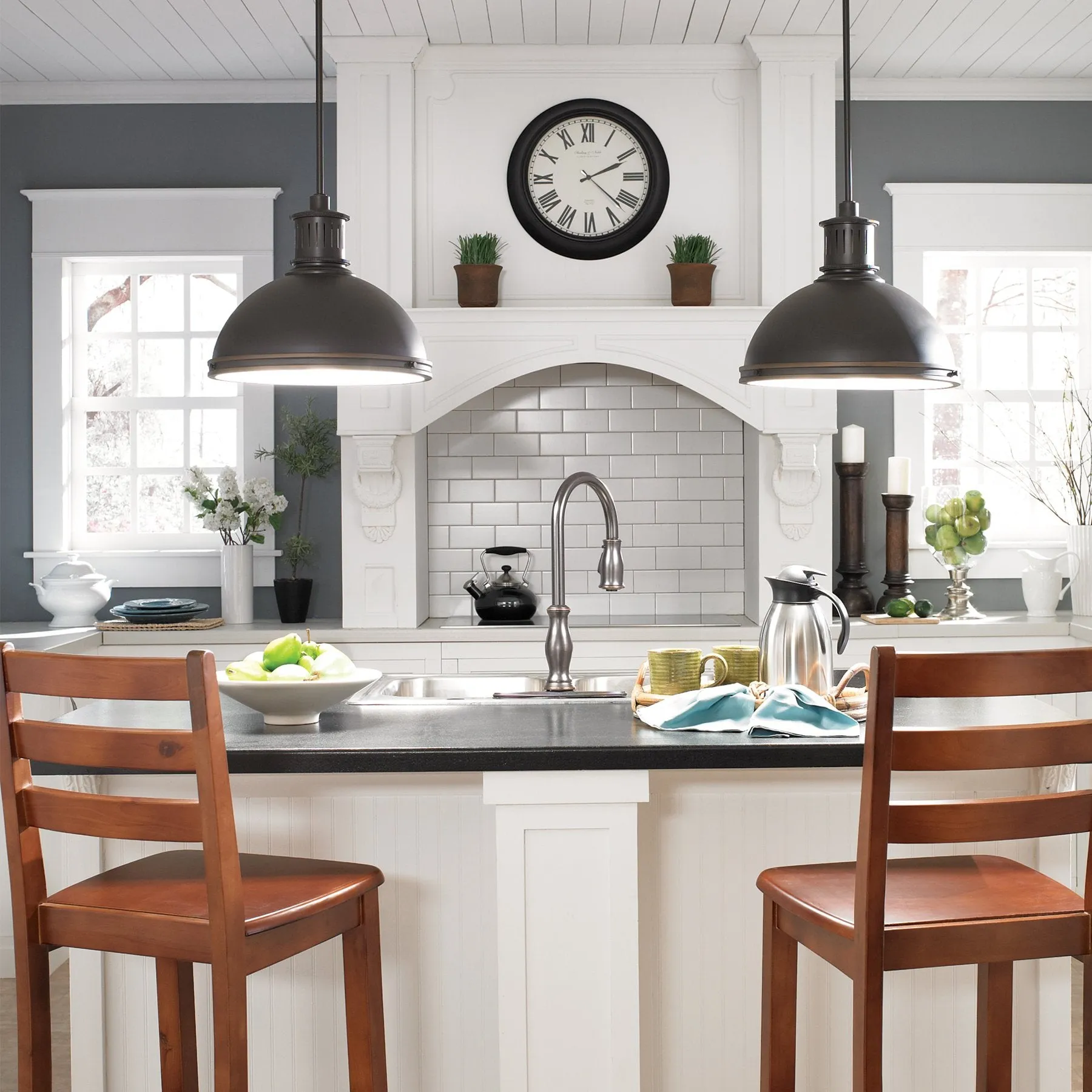 Pratt Street Metal Pendant Light