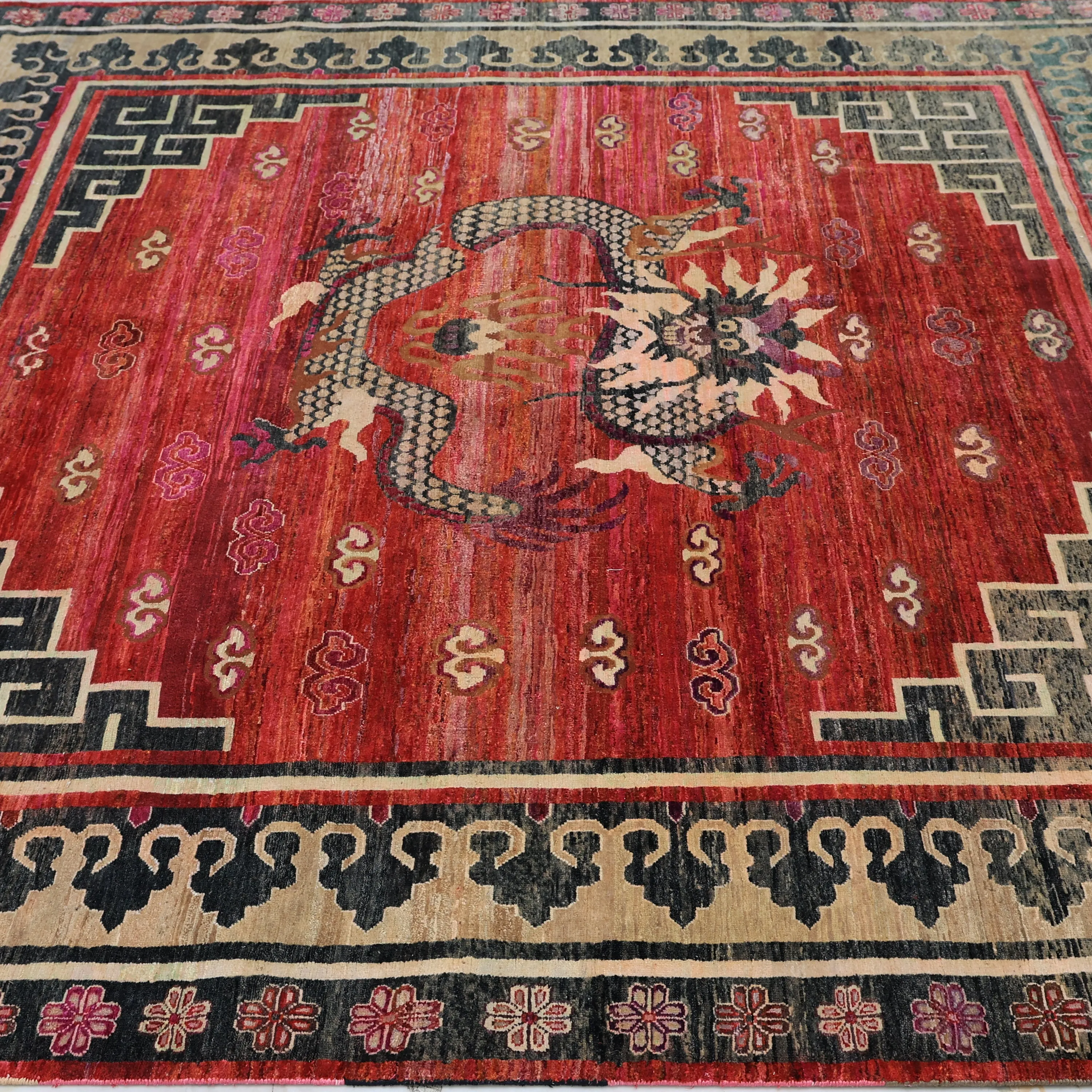 Red Alchemy Traditional Wool & Silk Blend Rug - 7'11" x 7'10"