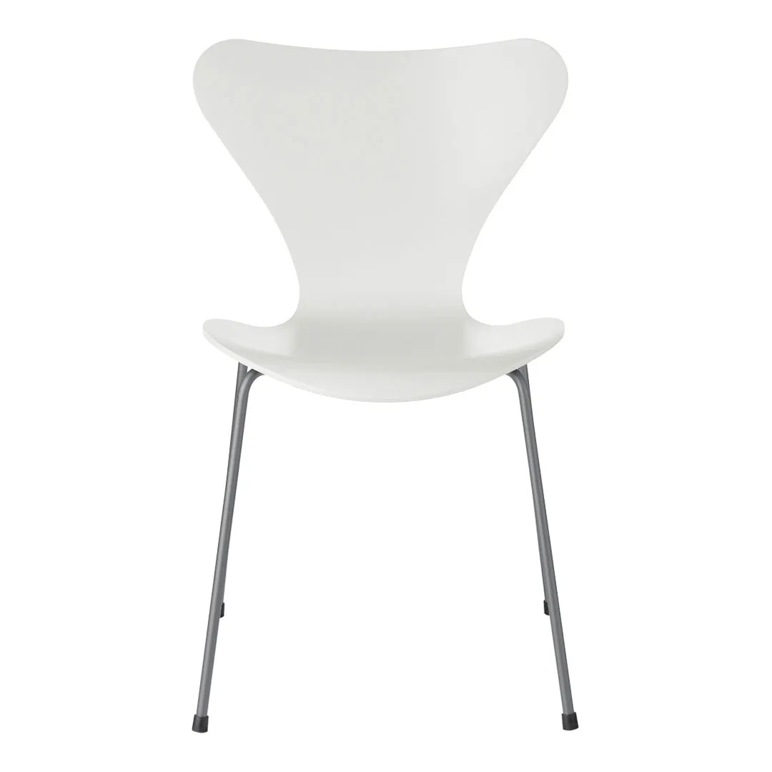 Series 7 Chair 3107 - Color
