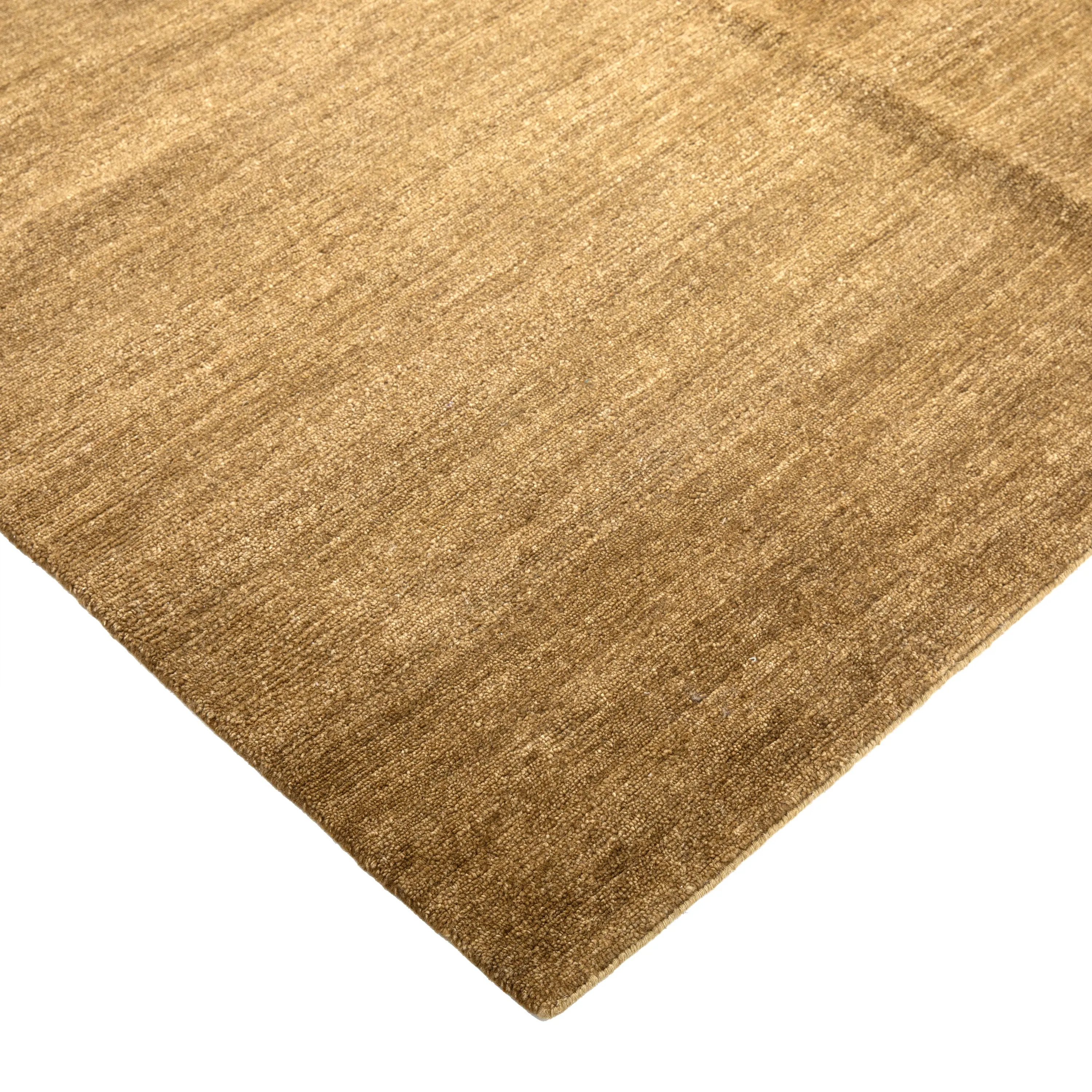 Solid Tibetan Wool Rug - 6' x 9'