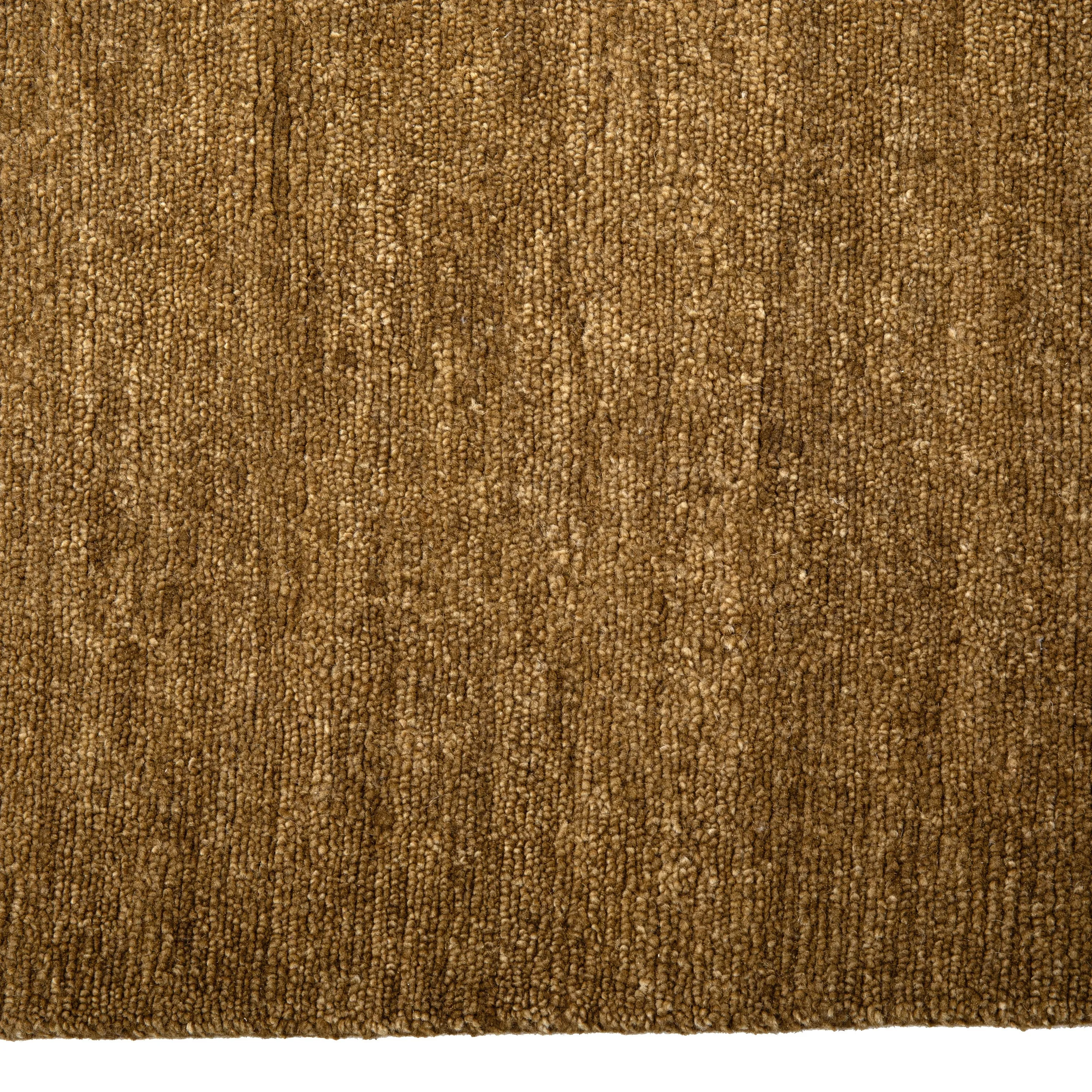 Solid Tibetan Wool Rug - 6' x 9'