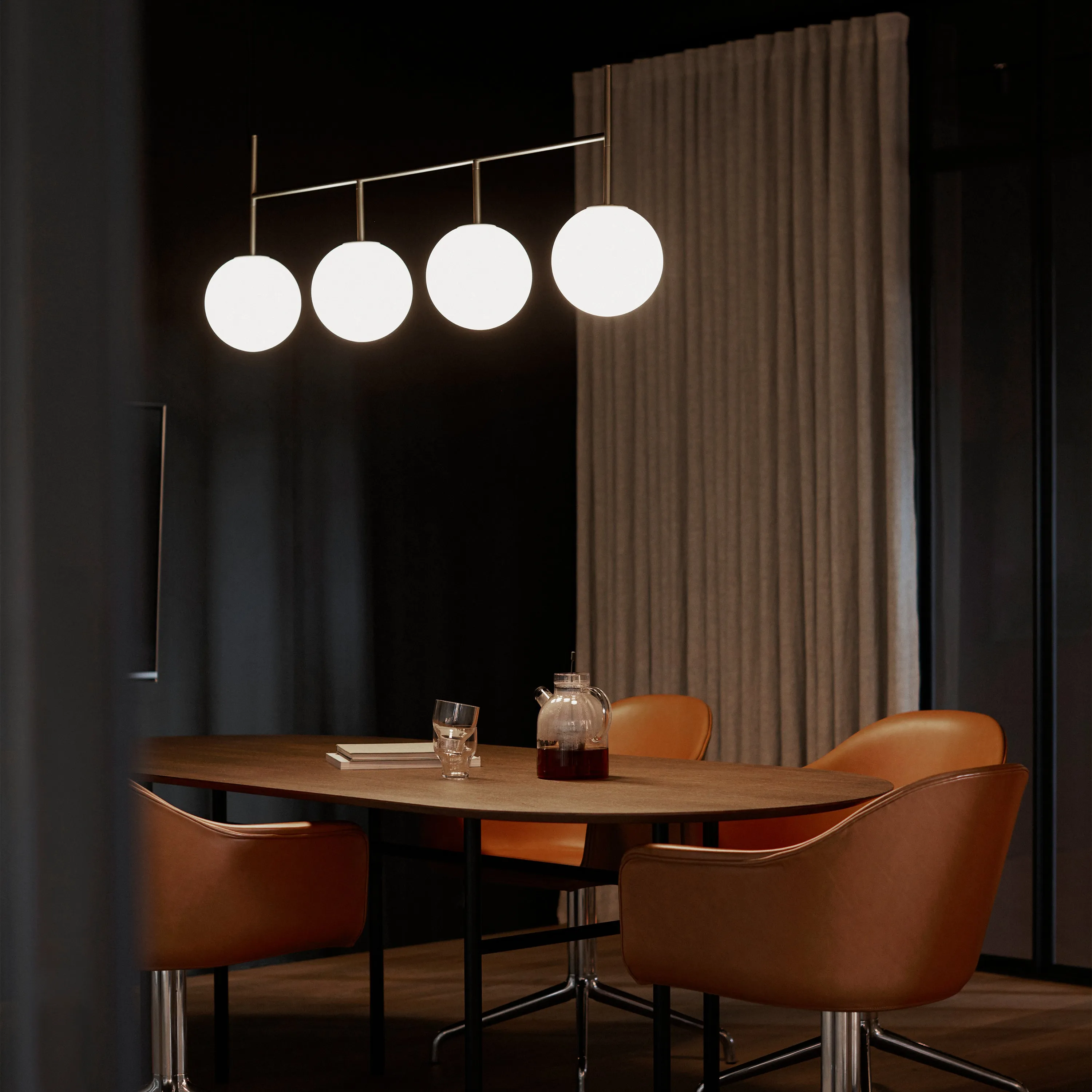 TR Bulb Linear LED Pendant Light