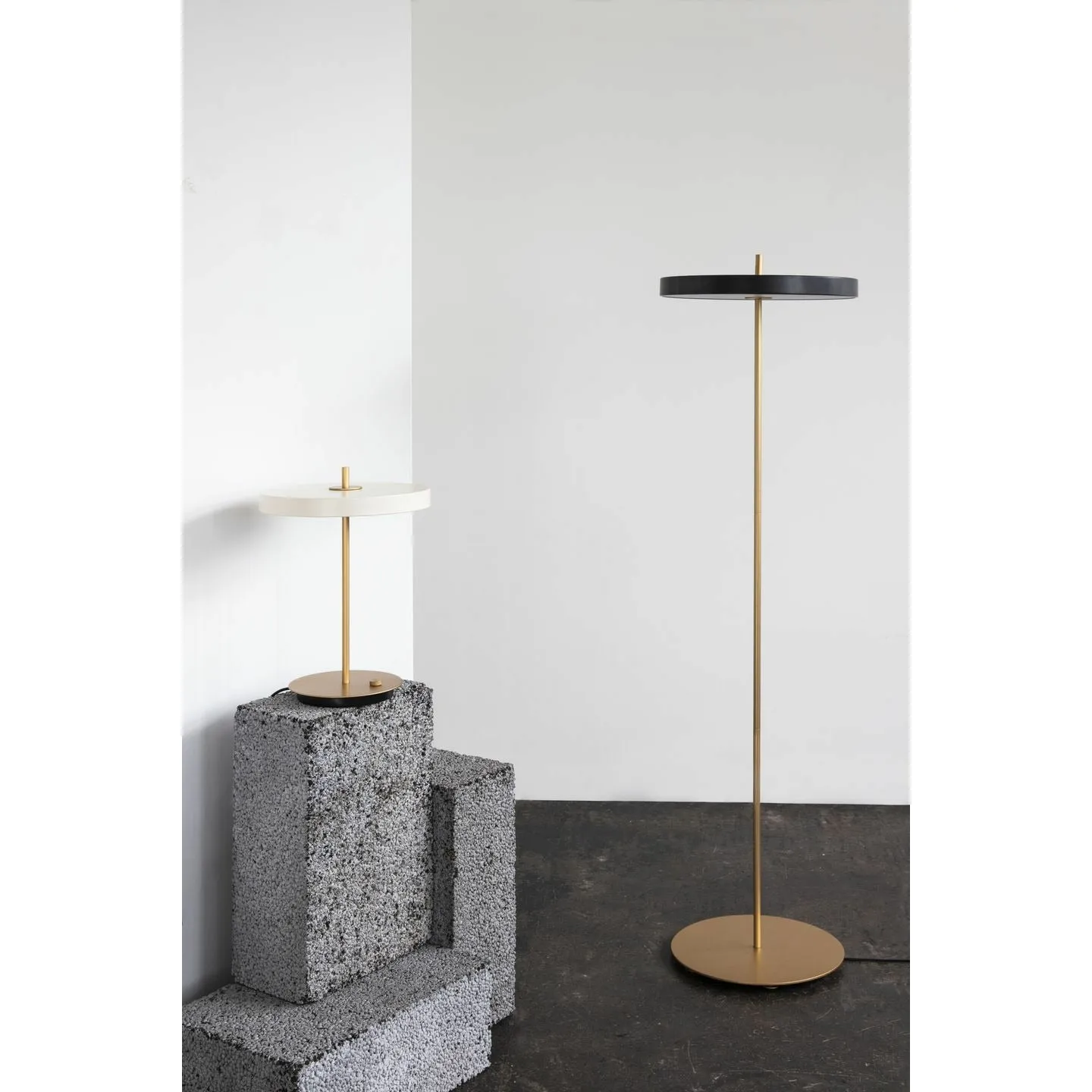 Umage Asteria Floor Lamp, Black