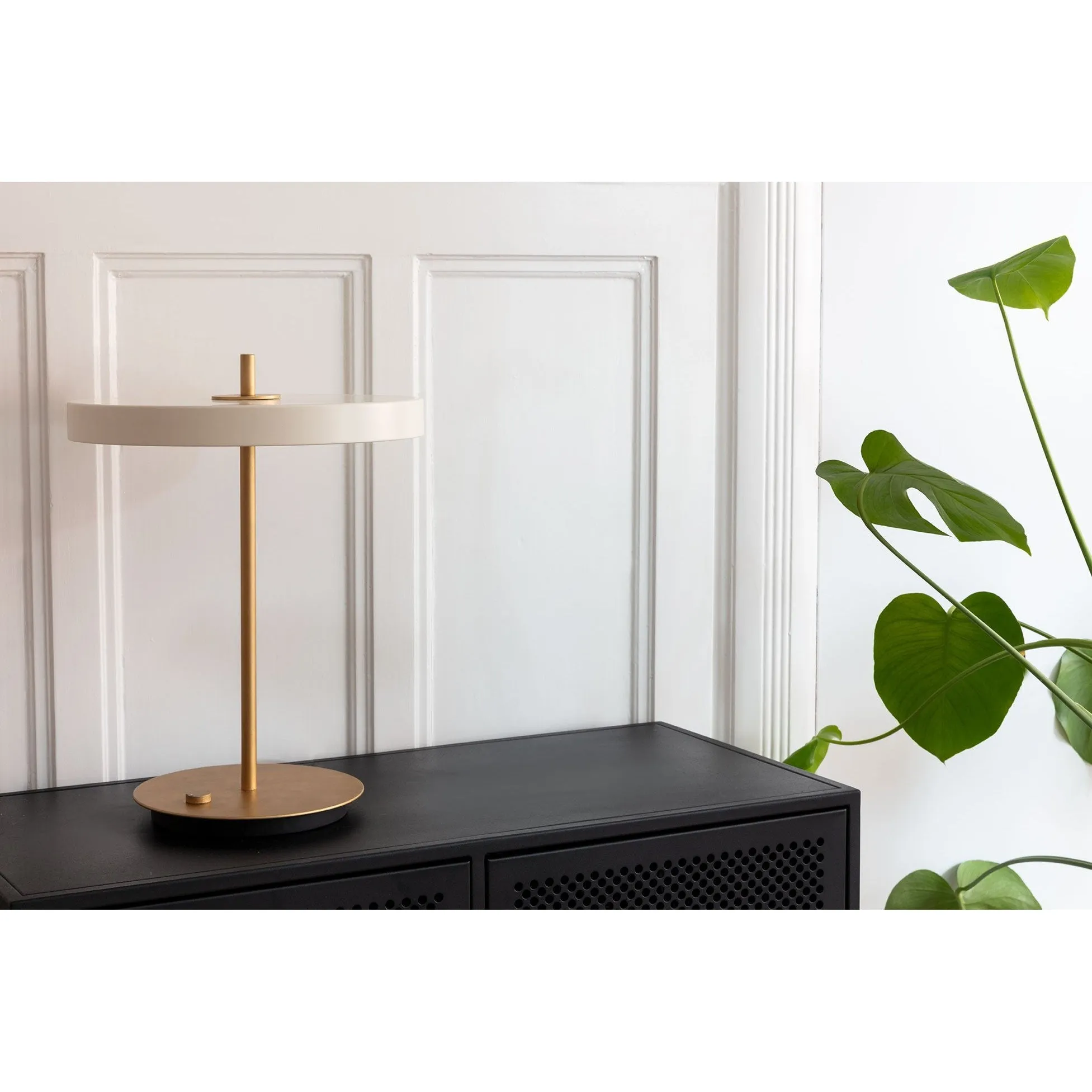 Umage Asteria Table Lamp, Anthracite Grey